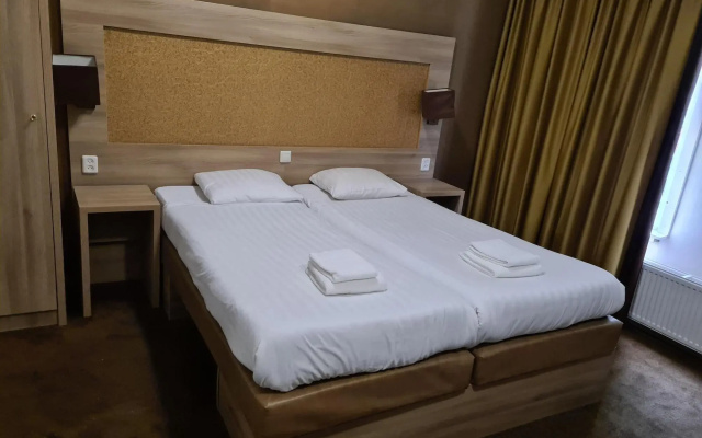Hotel Blyss