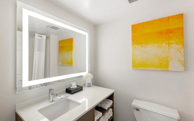 Comfort Inn & Suites Arlington Heights