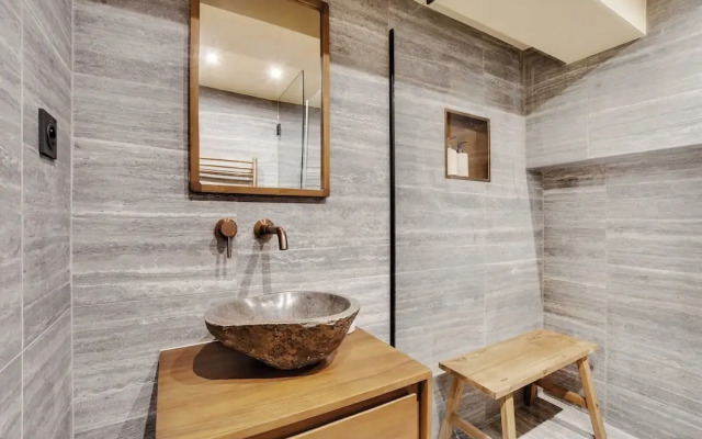 Sublime 3 BDR Renovated by Architect - Bon Marche