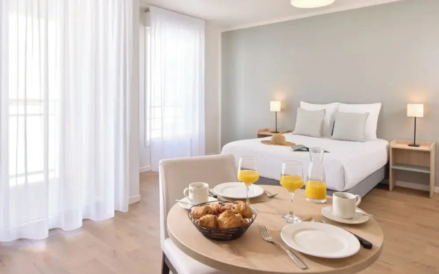 Quality Suites Cherbourg