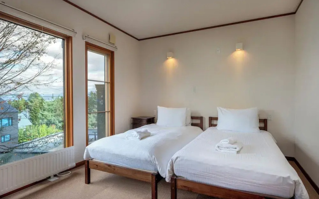 Furano Lodge 10 by H2 Life