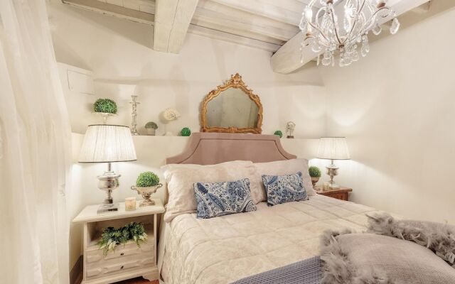 Casa Poggi in Lucca With 5 Bedrooms and 3 Bathrooms