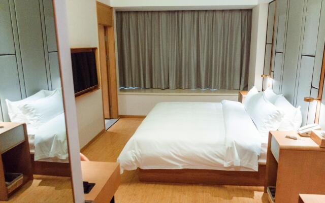 Starway Hotel Zhengzhou Xinzheng Airport