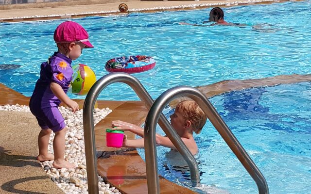 Oasis Garden & Pool Villa at VIP Resort
