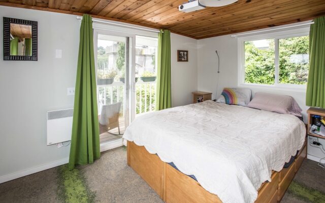 Luxury Houseboat Best in Seattle 3BR