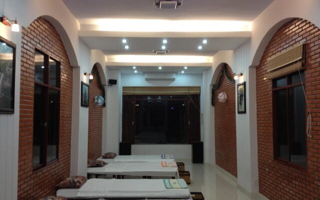 Lu Khach Quan Guesthouse