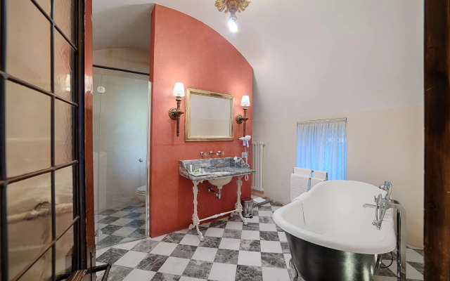 NH Collection Firenze Porta Rossa Hotel