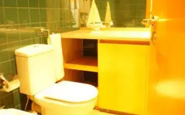 Modern Apartment near the Bridge