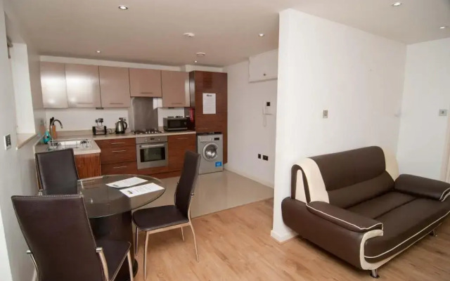 Southampton Serviced Apartment