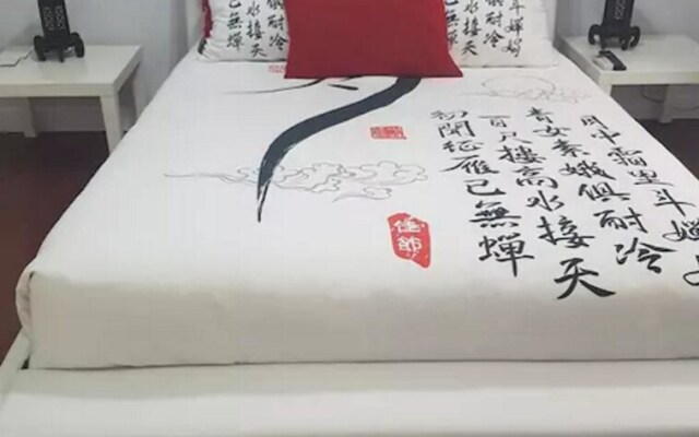 Studio in Madrid, With Wonderful City View, Balcony and Wifi