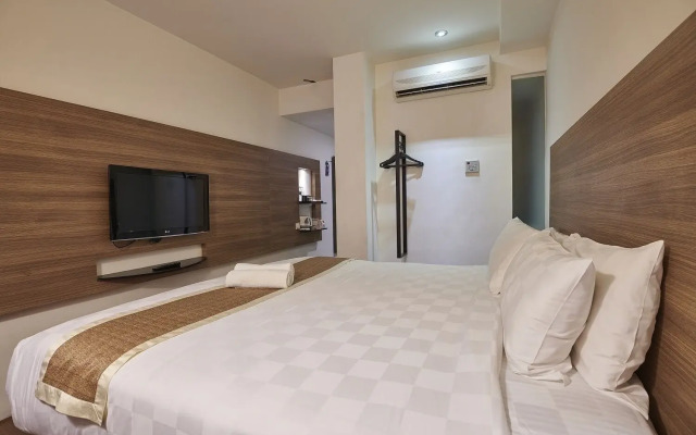 The Leverage Business Hotel Mergong