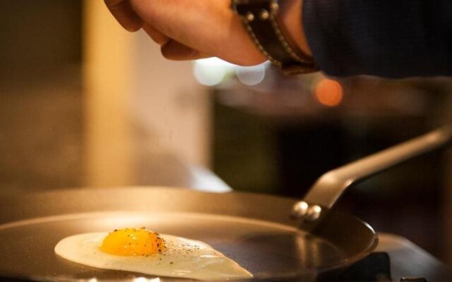 B&B The Butcher's Wife