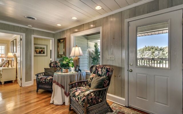 C-Scape by Condo-World