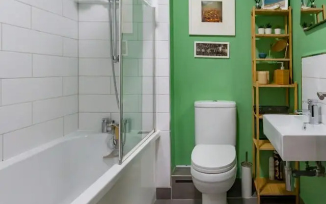 Walpole Bay 2 bed Stunning Garden Apt By Adliv