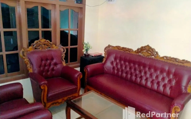 Navisha Guest House Syariah Near Exit Tol Batang