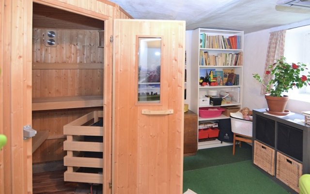 Modern Apartment with Sauna near Ski Area in Zella-Mehlis