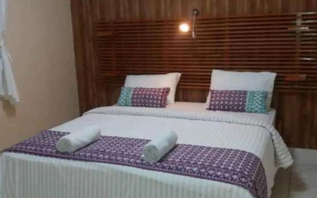 RedDoorz Resort @ Cimahpar Bogor