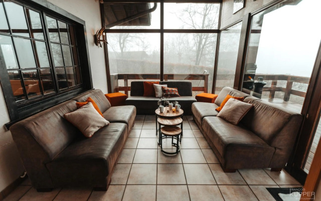 Le Grand Cerf 25 pers, Malmedy- Chalet rustique, jardin