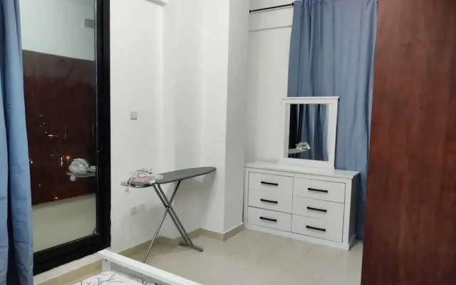 1BR in Dubai Marina Near Metro