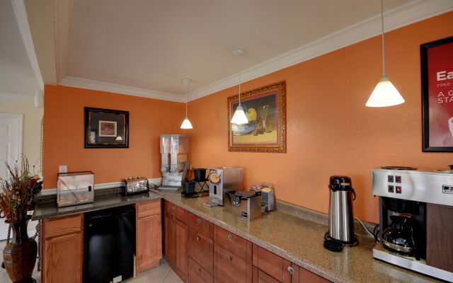 Econo Lodge Lake Charles University Area