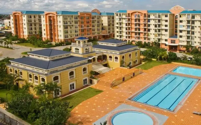 Ritz and Vendome Units in Paranaque