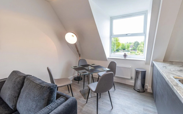 Luxurious 2-Bed apartment in Solihull - NEC / BHX