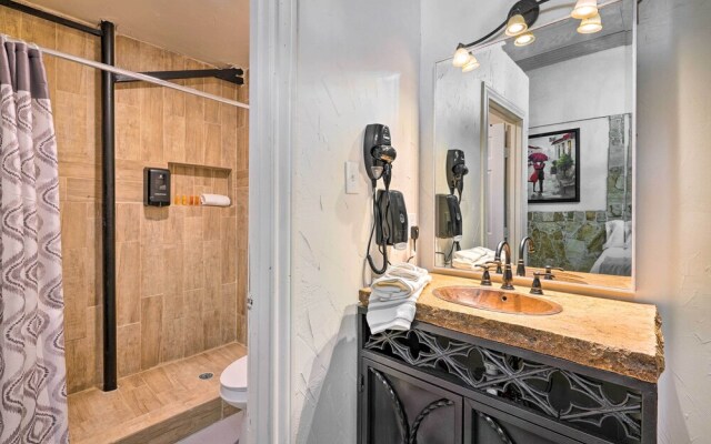 Laredo Vacation Rental - Minutes From Attractions!