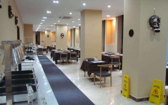 HT Aparthotel