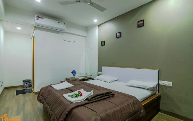 White House Beach Resort