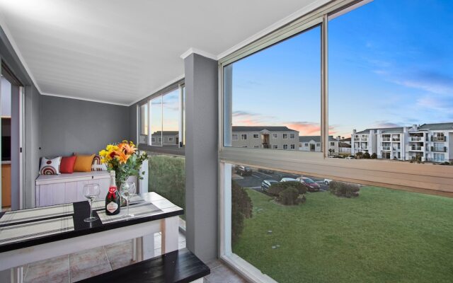 Big Bay Beach Club 73