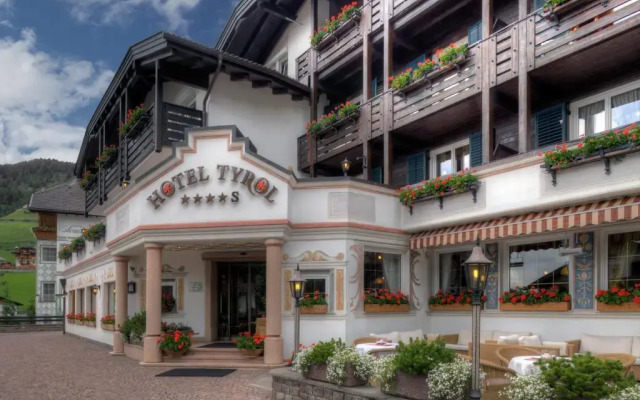 Hotel Tyrol