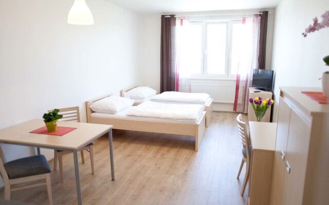 Eliska Tower Apartments Prague