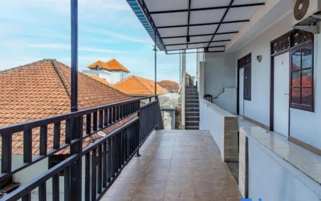 SN Guest House near Trans Studio Mall
