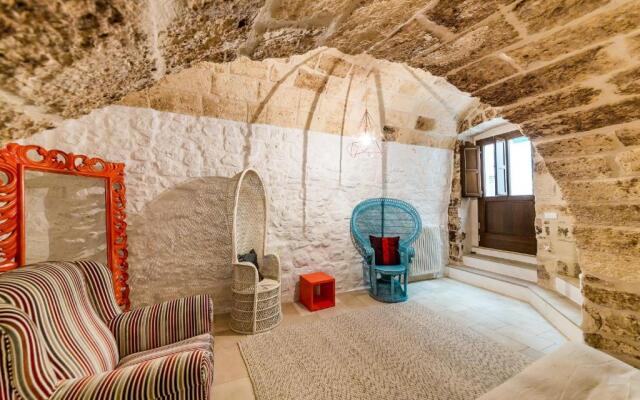 Itaca Home to Explorers