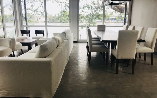 Villa by the Edge