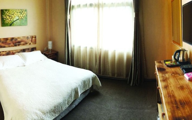 The Compass – Guest Rooms – Shangri-La