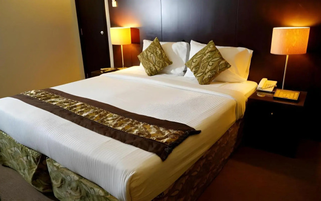Boonmax Hotel L.L.C