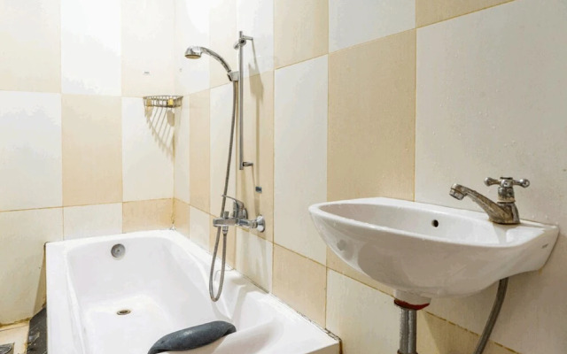 RedDoorz Plus near Chadstone Mall