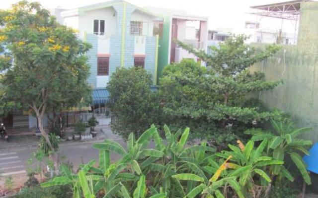 Hong Tran B&B