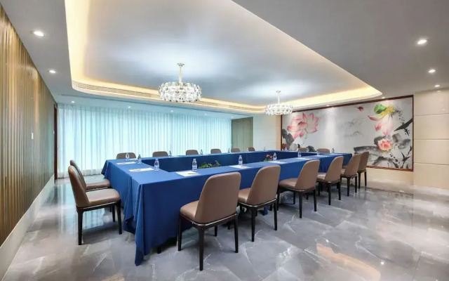 Mehood Lestie International Hotel Nancun Wanbo Metro Station Branch