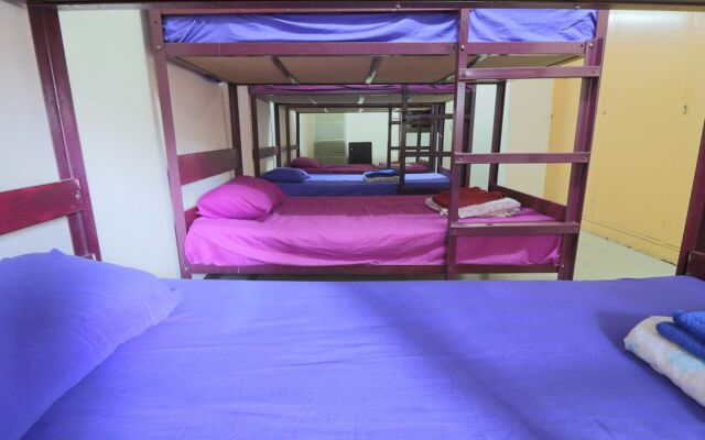 Yaya Guesthouse - Hostel