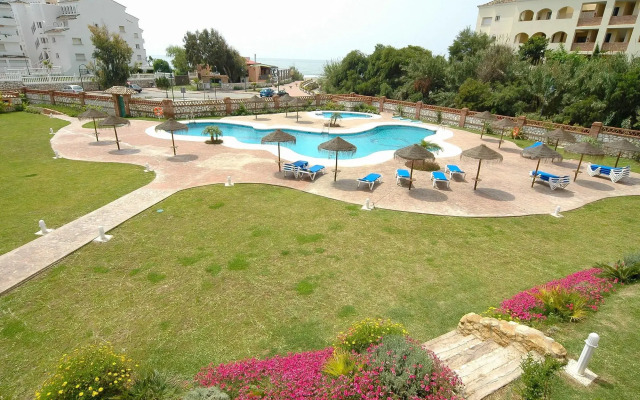 Marbella Beach Resort at Club Playa Real