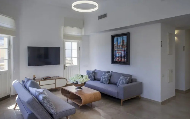 Brand New Apartment 1 Min Walk Beach TL1