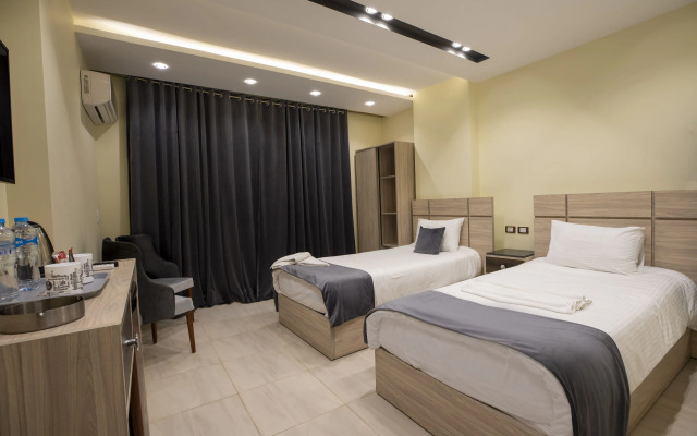 Brothers Pyramids View