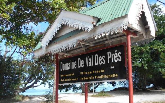 Au Cap Self Catering La Nature Apartments