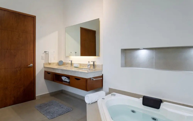 Casa Ave, Luxury & Resort Living