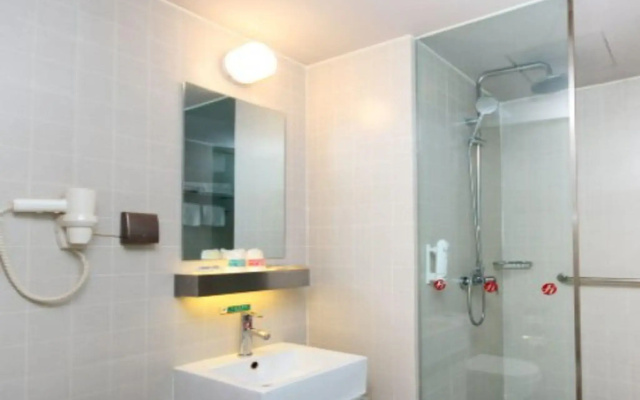 Jinjiang Inn Select (Shenyang Railway Station Taiyuan South Street)