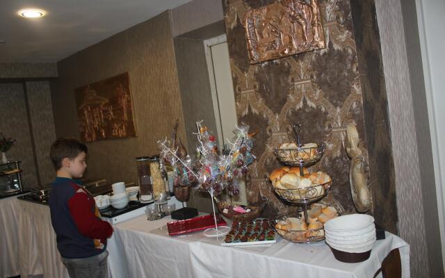 Diamond Royal Hotel