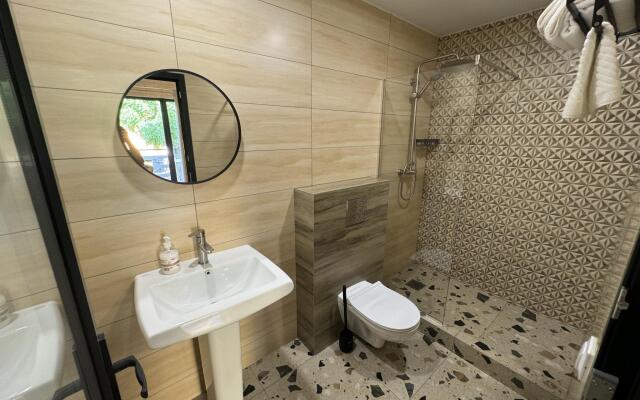 Klever HoteL
