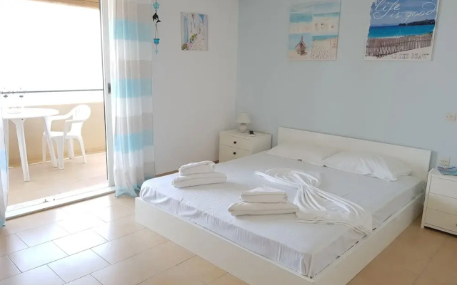 Menigos AA2 n o62 SeaView 2Bedroom